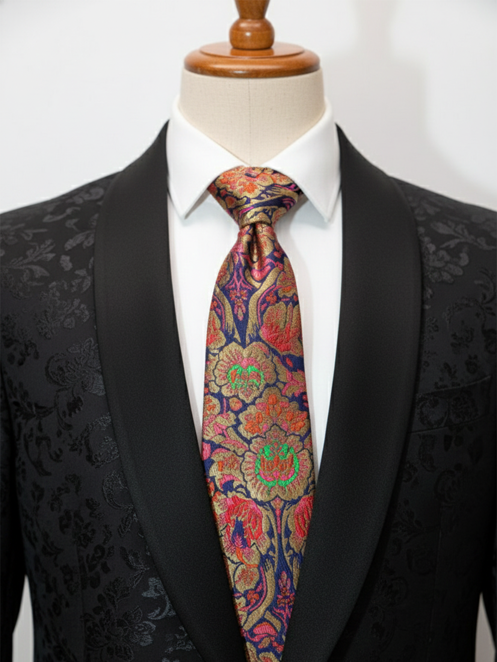 Luxury Floral Paisley art silk Necktie – Navy Blue & Gold Patter