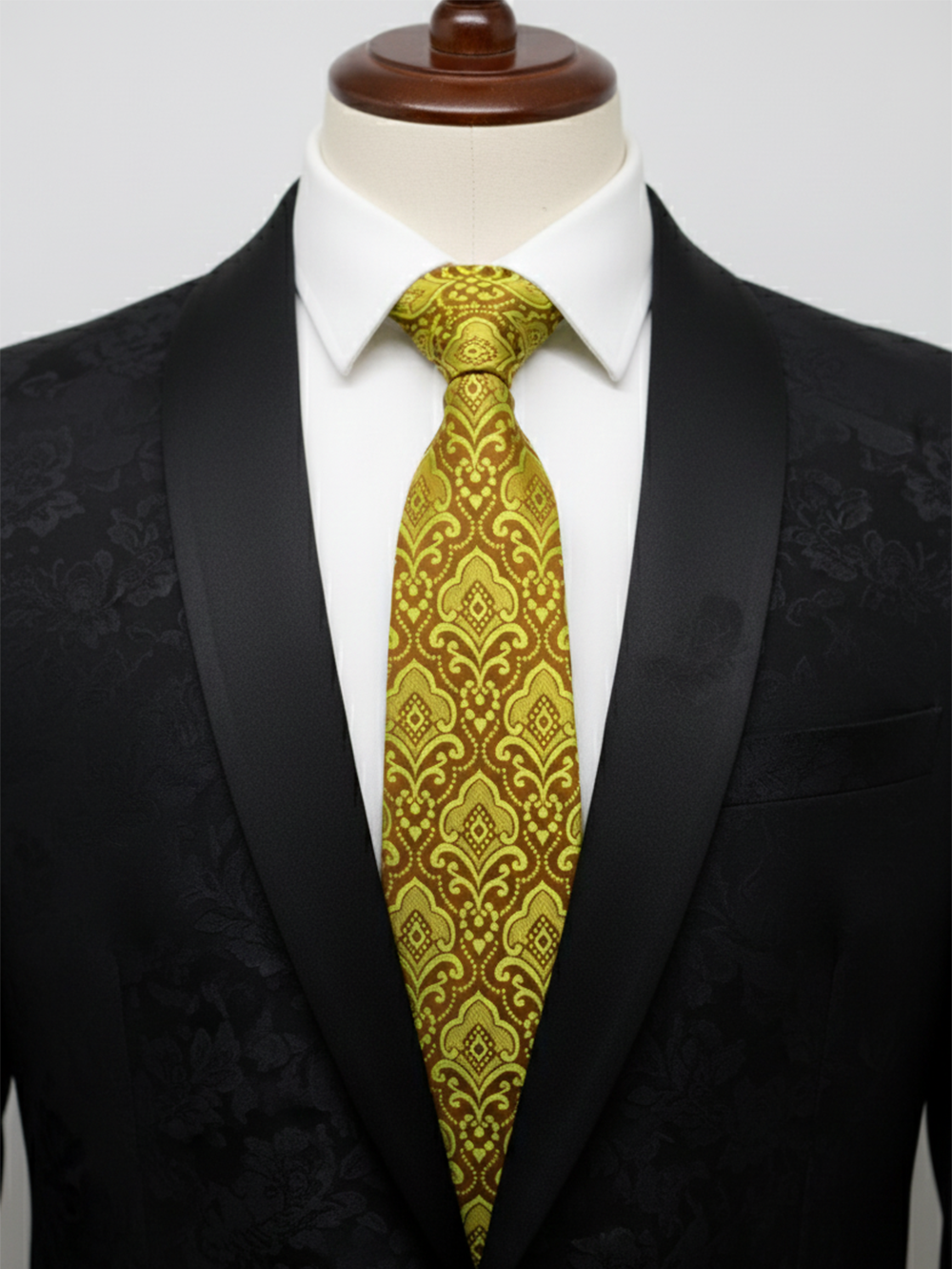 Elegant Yellow & Brown Tie – Bold Style Meets Classic Charm