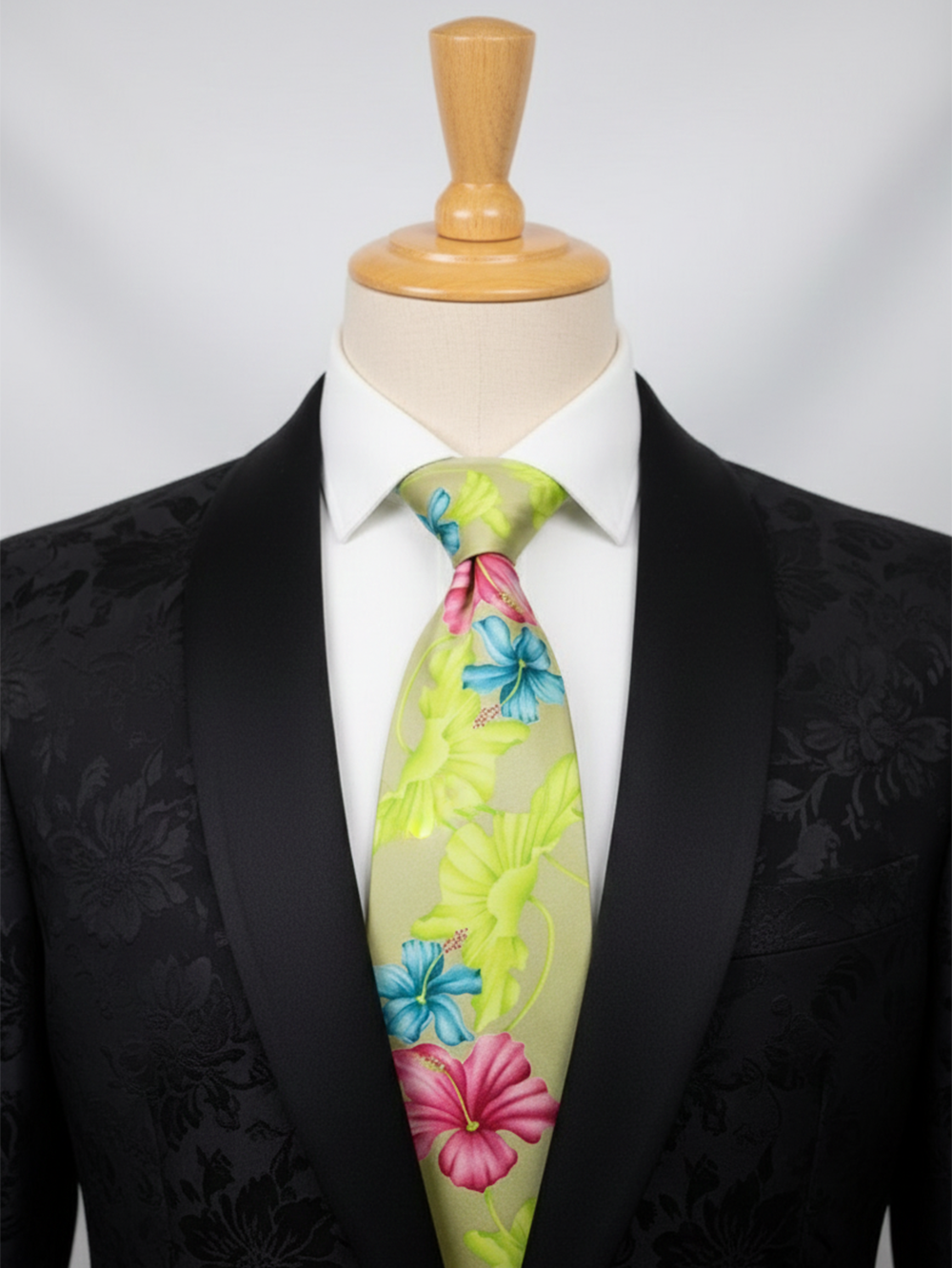 Premium Green Floral Printed Silk Tie for Men – Designer Statement Necktie