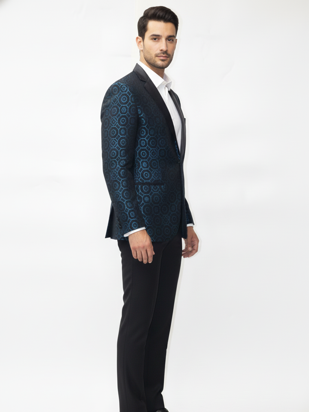 Mens Stylish Slim Fit Blazer - Premium Fabric, Modern Tailoring, Elegant Design for Formal, Office and Party Wear