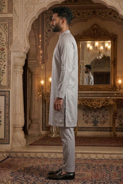 Men'sSilver Silk-Blend Partywear Kurta Pajama