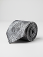 Classic Black & White Necktie – Timeless Contrast Design